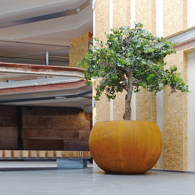 1000mm Raised Sphere Shaped Outdoor Metal Planter Untuk Pusat Perbelanjaan