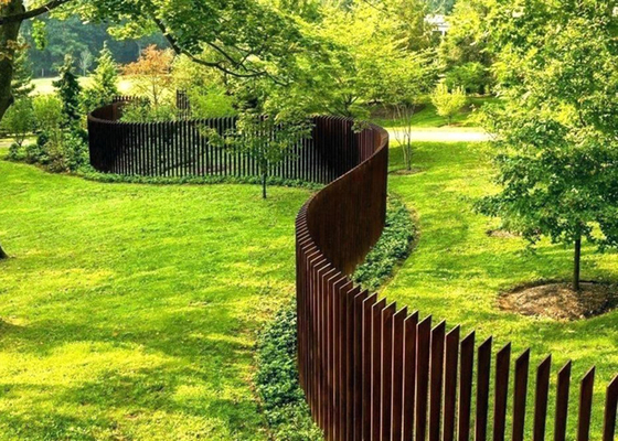 2m Tinggi Taman Corten Steel Fence Panel Desain Eksterior untuk Perumahan