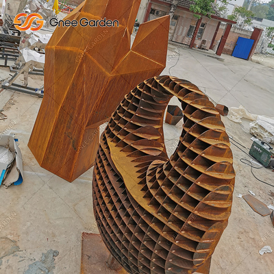 Corten Steel Klasik Emas Logam Taman Patung Ornamen Patung Patung