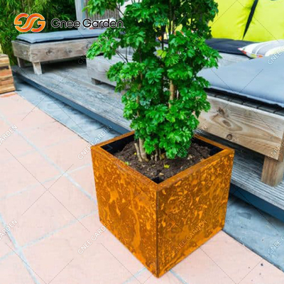 Simple Design Small Base Outdoor Metal Planter Pot Tanaman Antik 30cm 40cm