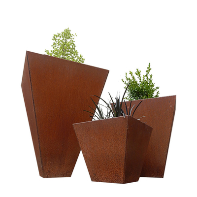 Polygonal Outdoor Metal Planter Kotak Penanam Baja Berkarat Untuk Bunga