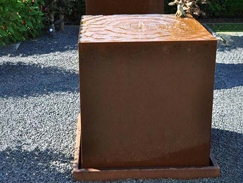1100mm Ornamen Taman Logam Persegi Fitur Air Baja Corten