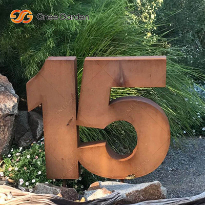 400mm Corten Steel Free Standing Letter Box Luar Ruangan Untuk Layanan Pos