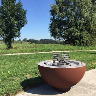 1000mm Outdoor Corten Steel Fire Pit BBQ Dengan Cincin Panggangan yang Disesuaikan