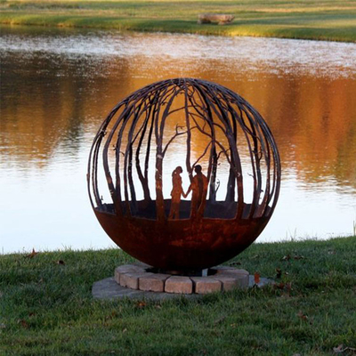 Pembakaran Kayu Luar Ruangan Corten Steel Sphere Fire Pit Round Custom