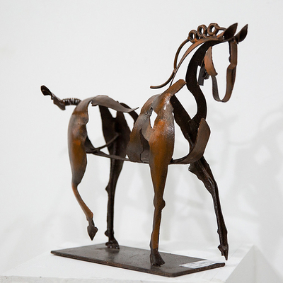 Hollow Life Size Horse Metal Outdoor Sculpture Abstrak Untuk Lanskap
