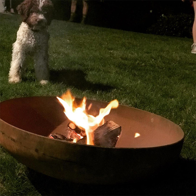 Rustic Round Anglo Pembakaran Kayu Corten Steel Fire Pit Untuk Halaman Belakang Luar Ruangan