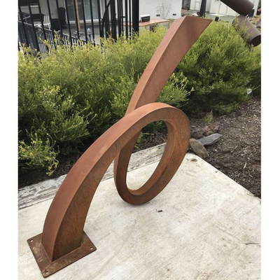 Gnee Garden Vintage Outdoor Rusty Metal Garden Patung Abstrak Dapat Disesuaikan
